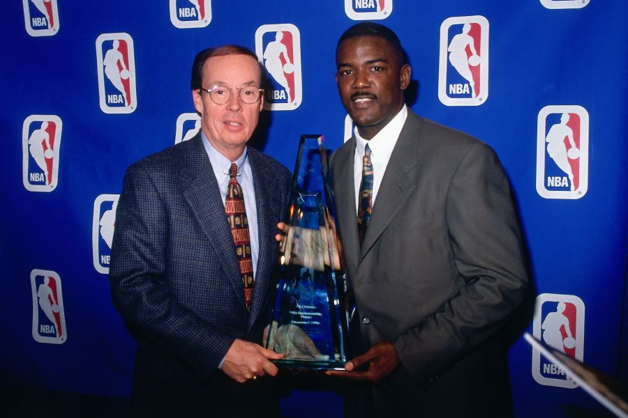 Legends Magazine | A Lifetime in Basketball Prepares Joe Dumars for His